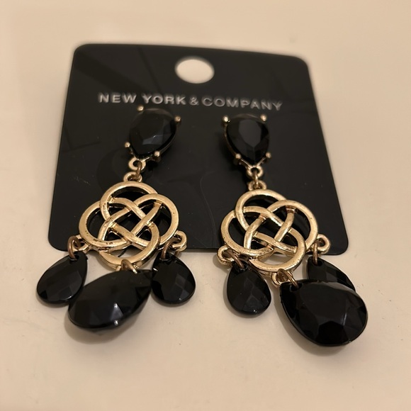 🎯CLEARANCE: LAST CHANCE New York and Company Earrings NWT! - Picture 2 of 3